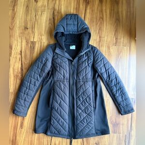 a:glow: Black Quilted Maternity Jacket